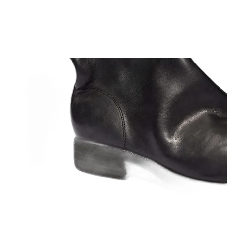 Round Toe Boots