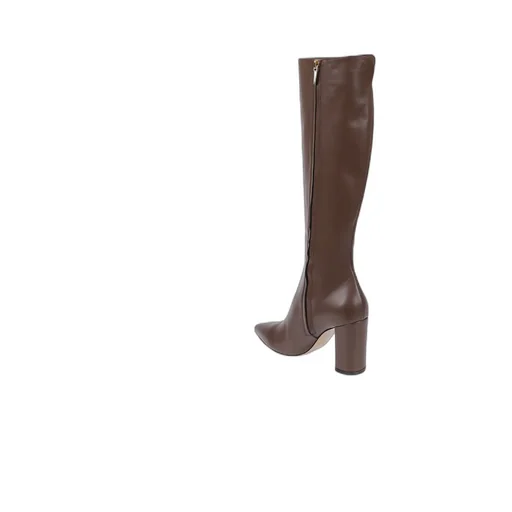 Boot In Brown Leather Lyell