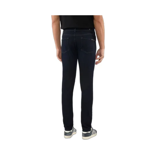 Figure-Hugging Jeans
