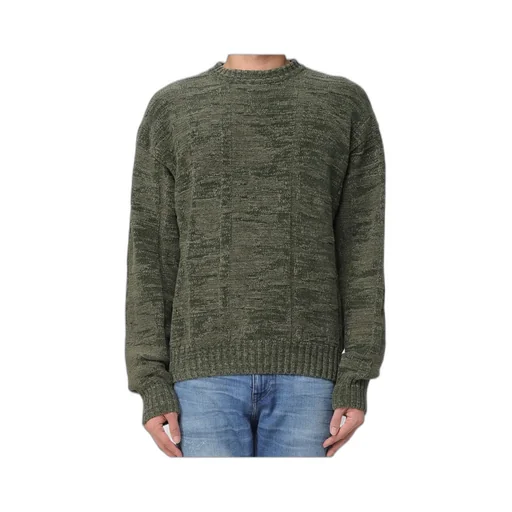 Long-Sleeved Knitted Sweater
