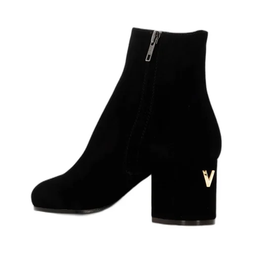 Round-Toe Ankle Boots