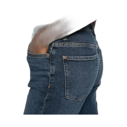 Straight Leg Calie Jeans