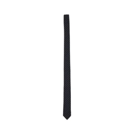 Pointed Tie