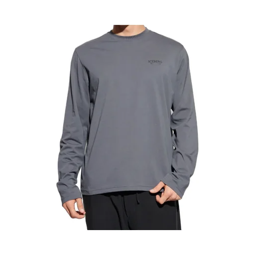 Long-Sleeved T-Shirt
