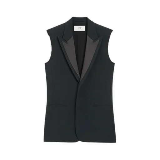 Sleeveless Pleated Jacket