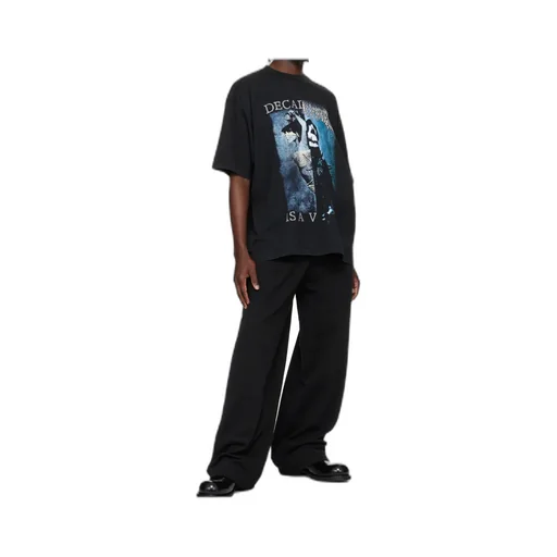 Graphic-Print T-Shirt