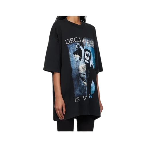 Graphic-Print T-Shirt