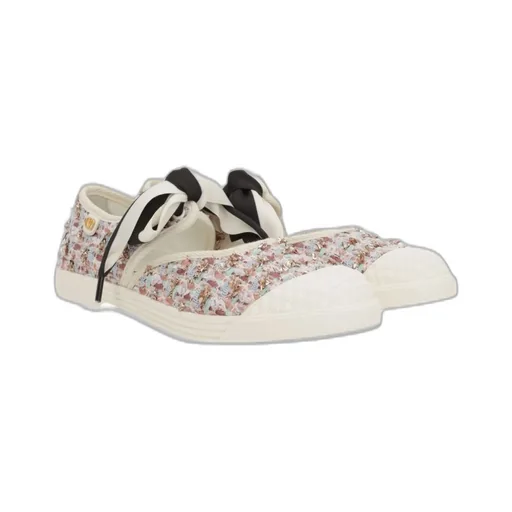 Round Toe Casual Shoes