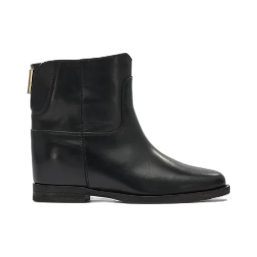 Round-Toe Ankle Boots