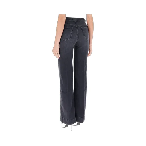 Wide-Leg Jeans