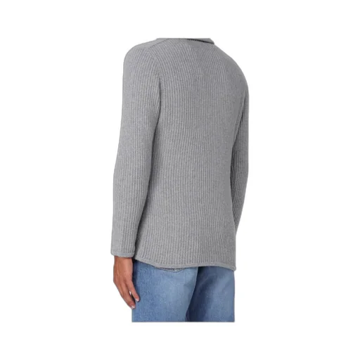 Long-Sleeved Collared Cardigan