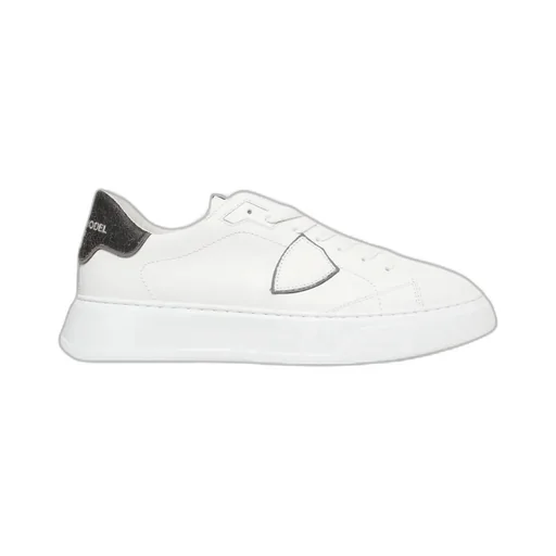 Logo Sneakers