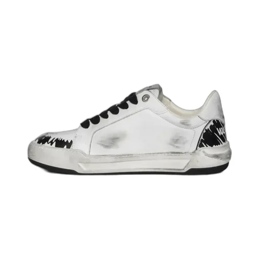 Fly Wings Sneakers