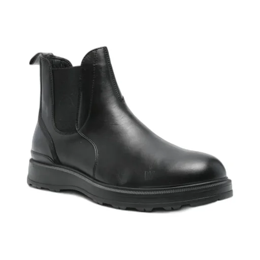 Round-Toe Chelsea Boots