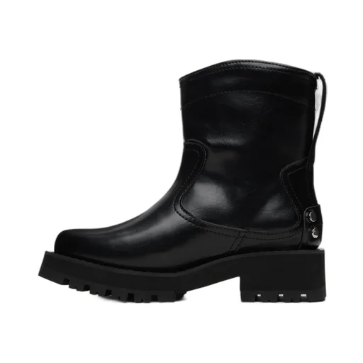 Boots In Low Black Oleatex