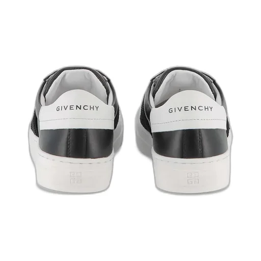 Slip-On Sneakers