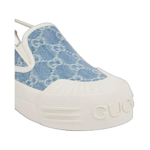 Slip-On Sneaker