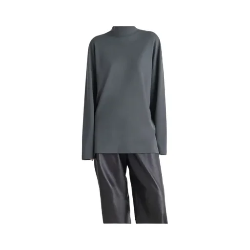High-Neck Long-Sleeved T-Shirt