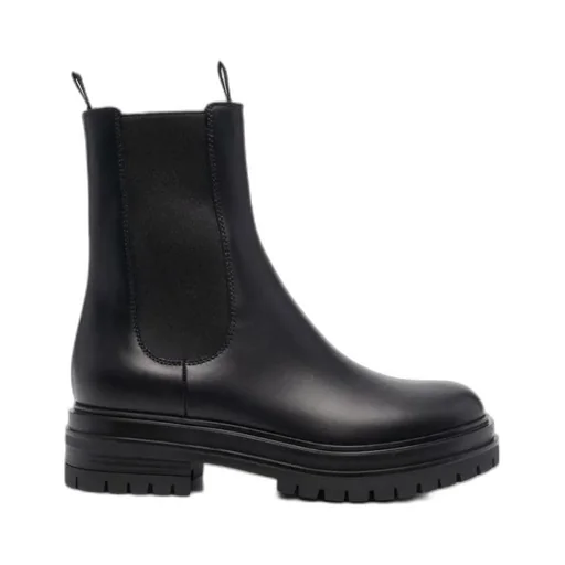 Gianvito Rossi Round-Toe Ankle Chelsea Boots