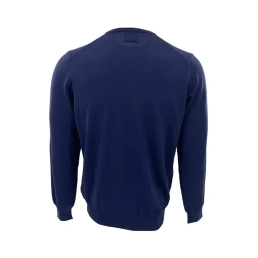 Round-Neck Long-Sleeved Sweater