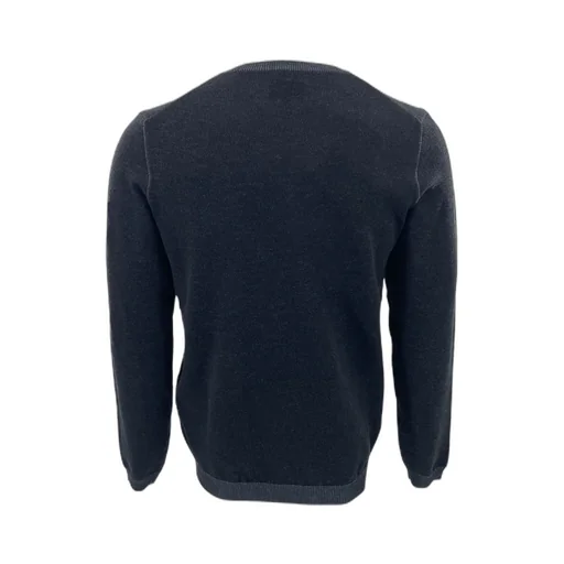 Round-Neck Long-Sleeved Sweater