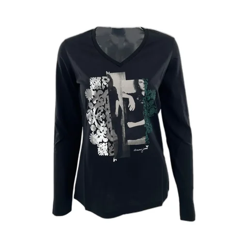 V-Neck Long-Sleeved T-Shirt