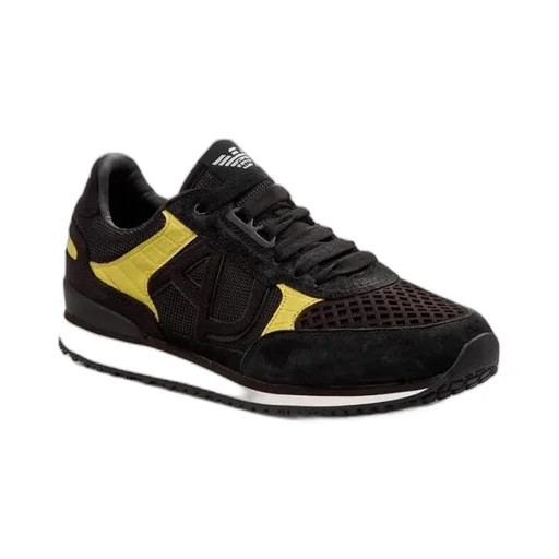 Logo Details Casual Sneakers