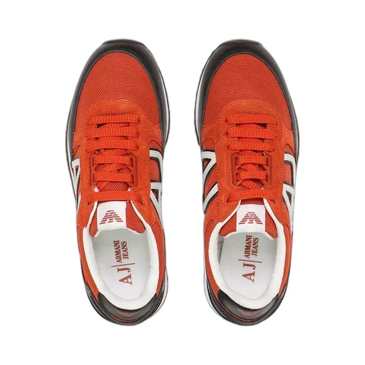 Logo Details Casual Sneakers