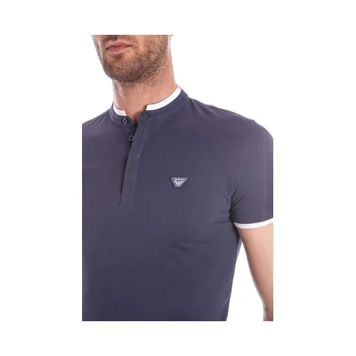 Logo Details T-Shirt