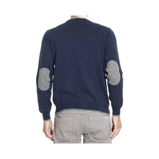 Round-Necked Logo Pullover