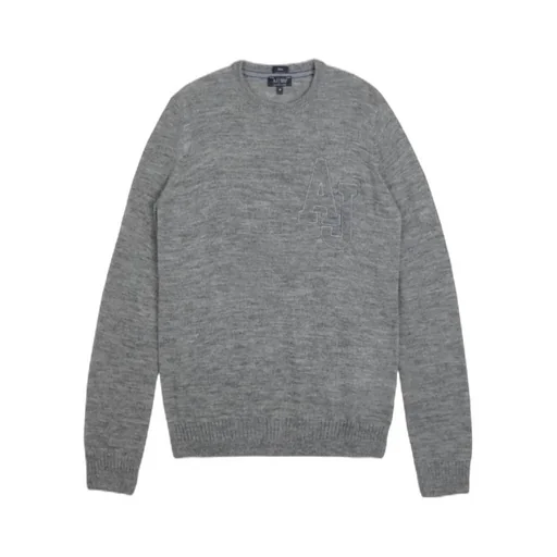 Round Neckline And Pullover
