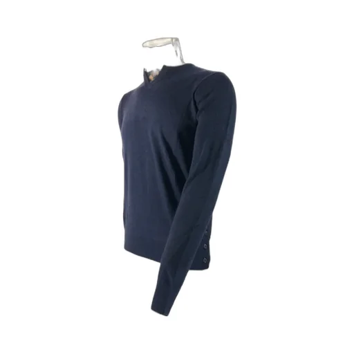 Long-Sleeved Contrasting Sweater