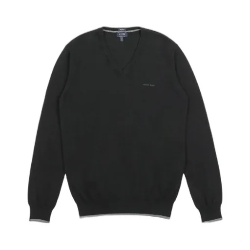 V-Neck Pullover