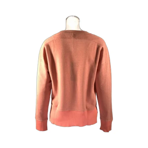 Round-Neck Long-Sleeved Sweater