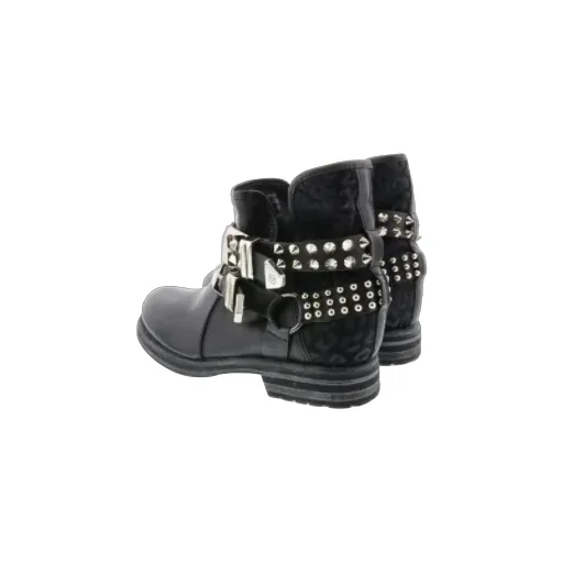 Black Logo Boots