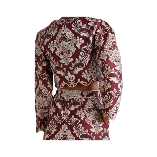 Long-Sleeved Short Top