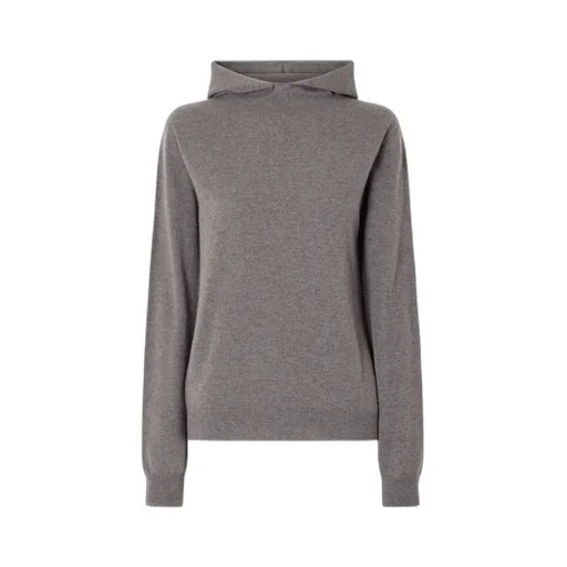 Long-Sleeved Knitwear