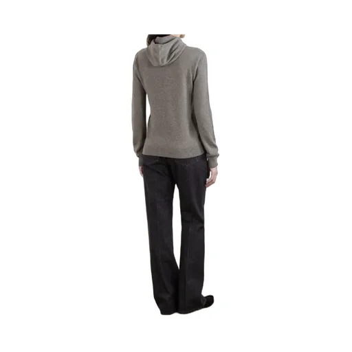 Long-Sleeved Knitwear