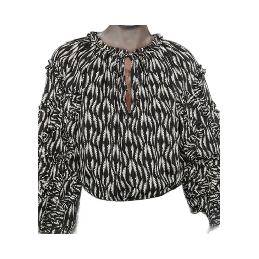 Round-Neck Pullover Shirt