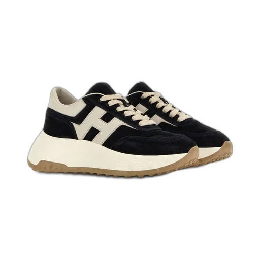 Sneakers Round Toe Contrast Sole Design
