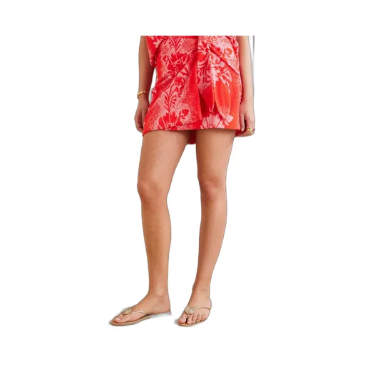 Round-Toe Flip-Flops