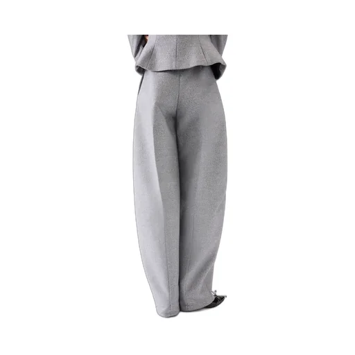 Curvo Pleated Casual Pants