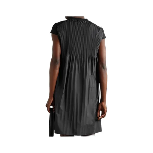 Short-Sleeved Dress