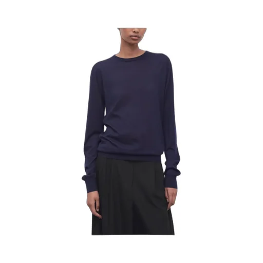 Long-Sleeved Round-Neck Top