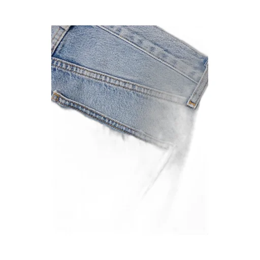 Straight Jeans