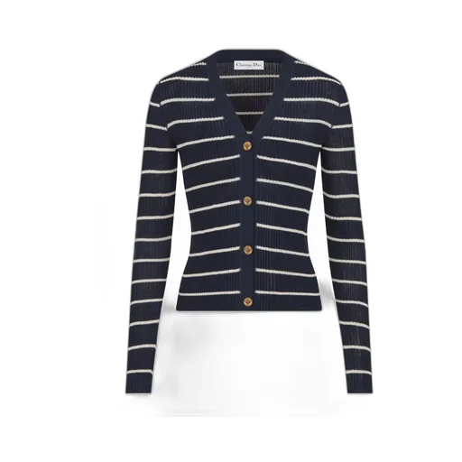 Long-Sleeved Knitwear