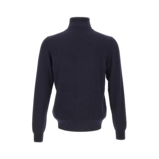Long-Sleeved Crew Neck Sweater