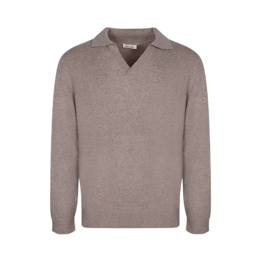 Fine Knit Long Sleeve Sweater.