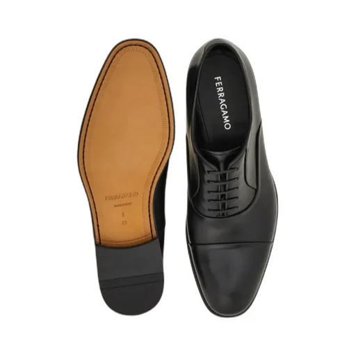 Oxford Shoe With Toe Cap