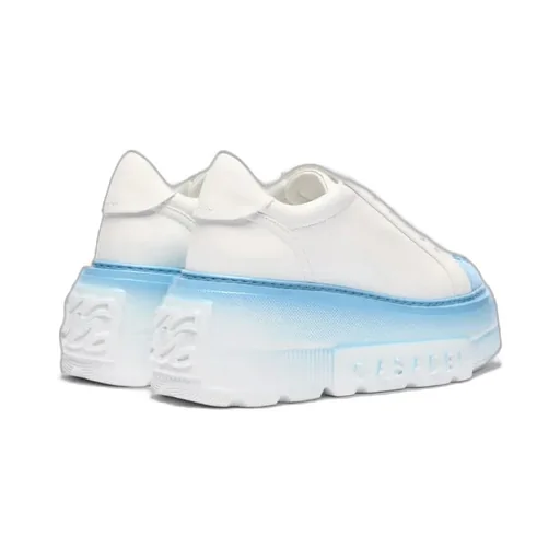 Round-Toed Athletic Shoes